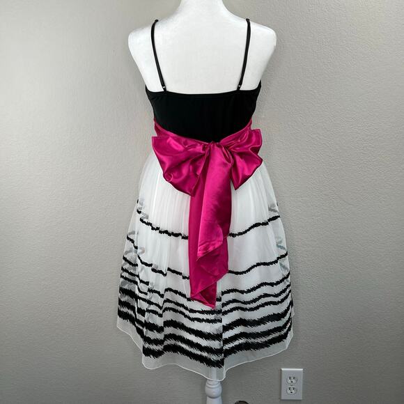 Trixxi White Black Pink Sparkle Glitter Sleeveless Tulle Party Mini Dress Jr Med - Picture 15 of 15